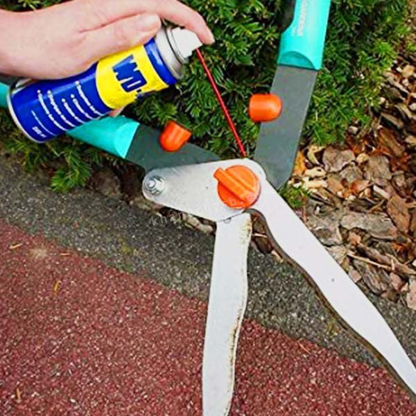 اسپری زنگ بر و روان کننده WD40